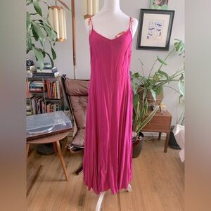 Bundle: Halogen Pink Maxi Dress & La Blanca Bikini Top Poolside